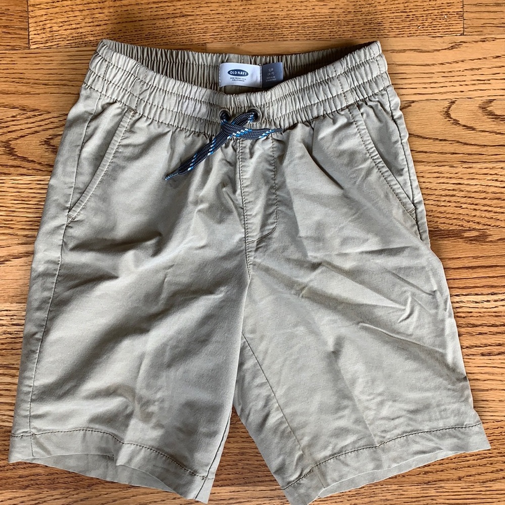 Old navy drawstring boys shorts size small 6/7